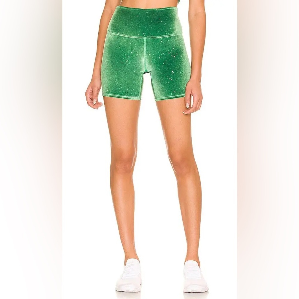 Beach Riot Women’s Glitter Biker Velvet Shorts Emerald Small‎